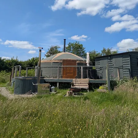 Go Eco Glamping Hotel Lampeter Exterior photo