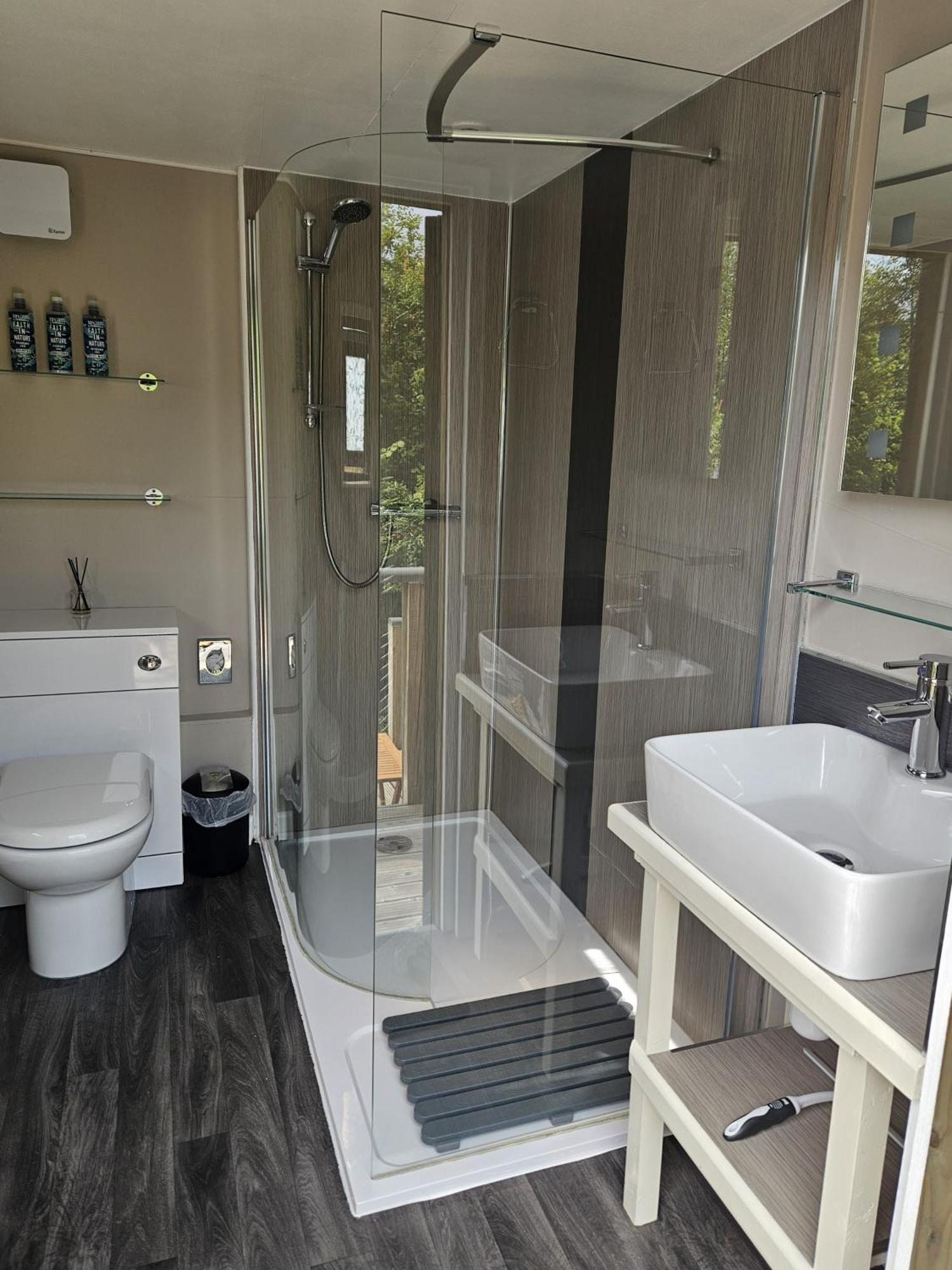 Go Eco Glamping *